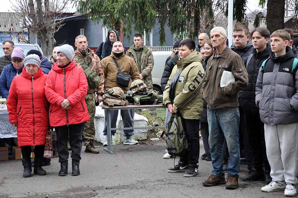 У Гребінці відбувся благодійний ярмарок на підтримку ЗСУ