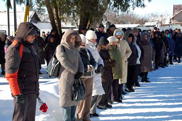 У Гребінці попрощались з Захисником України Володимиром Сдобновим