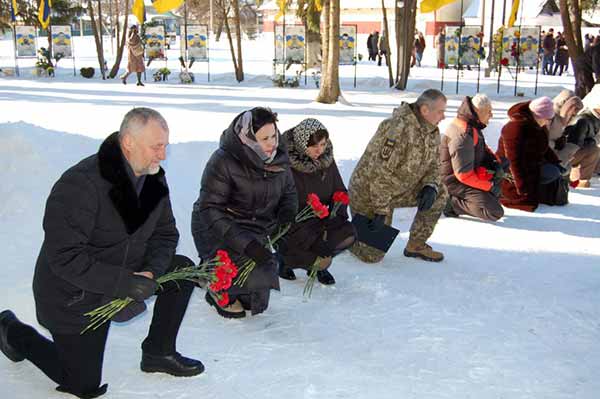 У Гребінці попрощались з Захисником України Володимиром Сдобновим