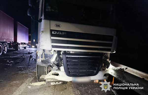 неподалік села Вільшанка в ДТП травмувалося двоє людей