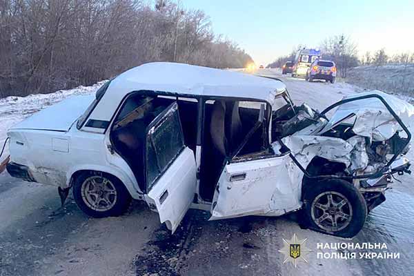 На Полтавщині зіткнулися легковик та автобус
