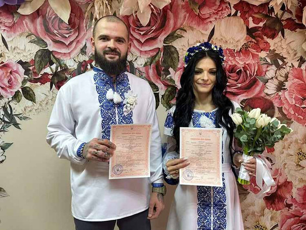 45 шлюбів засвідчили фахівці Сумської у День закоханих на Полтавщині