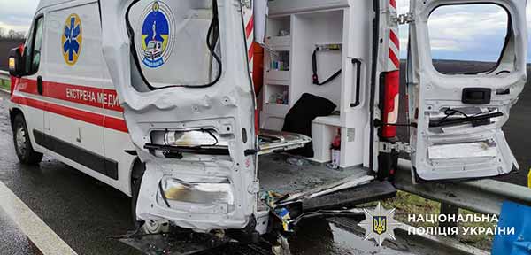 ДТП на трасі Київ—Харків—Довжанський: рух ускладнено