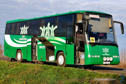  На Полтавщині благодійники розпродають екскурсійні <b>автобуси</b> 