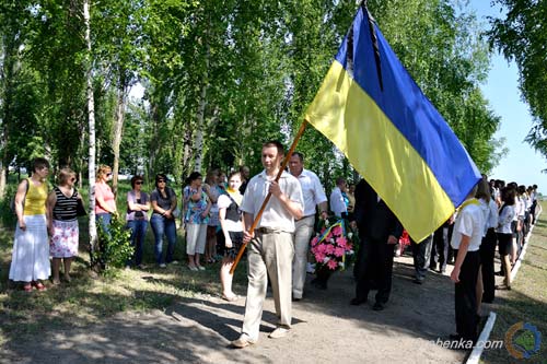  На Полтавщині вшанували пам'ять розстріляних у Пироговій Леваді (ФОТО) 