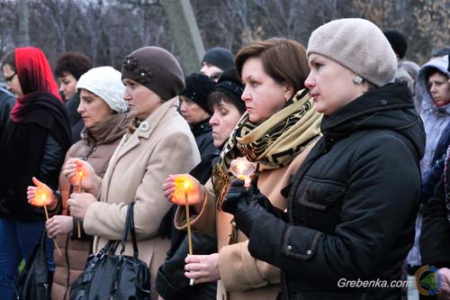  Сьогодні гребінківці запалили свічки, вшановуючи пам’ять жертв Голодомору (<b>ФОТО</b>) 