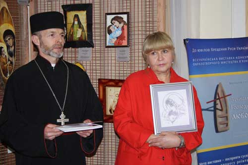 У Полтаві відкрилась виставка робіт в’язнів з усієї України «Переображення Господньою Любов'ю» 