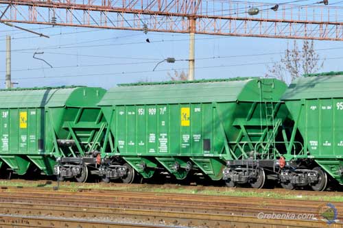 Вантажний потяг сполученням Гребінка - Полтава смертельно травмував 76-річну жінку