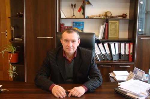  Пирятинські медики повернули Олександра Гаркавенка на посаду головного лікаря <b>ЦРЛ</b> (ВІДЕО) 
