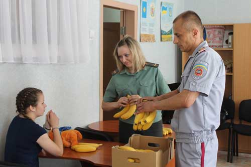  Пенітенціаріїї Полтавщини привітали вихованців <b>школи</b>-<b>інтернату</b> із Днем захисту дітей 
