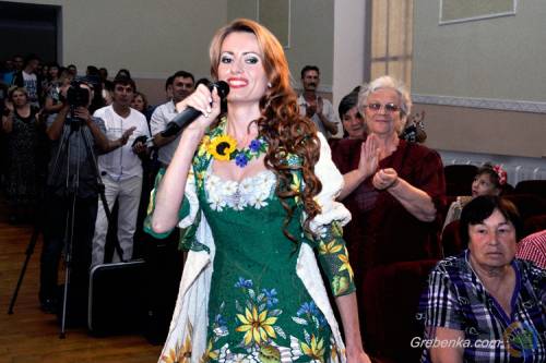 Заслужена артистка України Ярослава Руденко Заслужена артистка України Ярослава Руденко