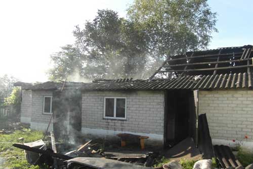На Гребінківщині через необережне поводження з вогнем горіла літня кухня