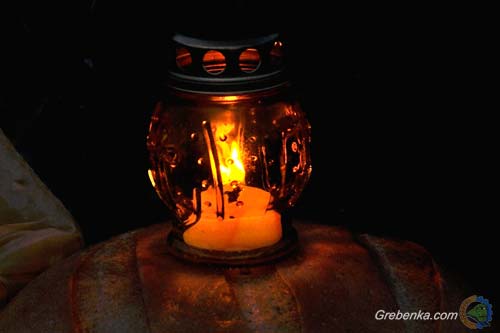  Гребінківці запалили свічки у пам'ять про жертв <b>Голодомору</b> 