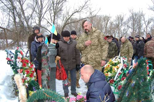  На Гребінківщині вшанували пам'ять загиблого кіборга 