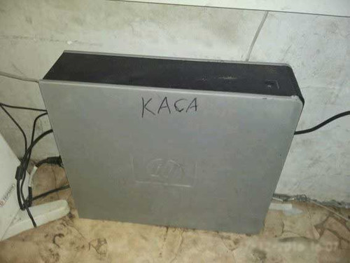 У Гребінці поліцейські припинили діяльність двох закладів незаконного