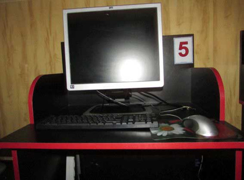 У Гребінці поліцейські припинили діяльність двох закладів незаконного