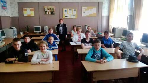 Гребінківські правоохоронці провели роз'яснювальну роботу серед учнів