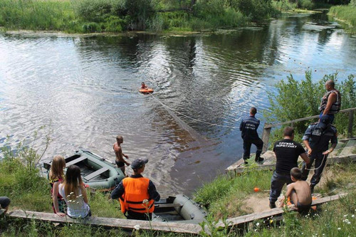Навчання на воді для рятувальників провели у Пирятинському районі на М