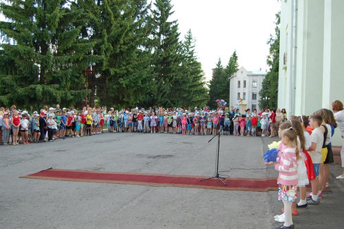 Як святкують День захисту дітей у Гребінці?