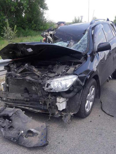 На Полтавщині пщ0озашляховик зіштовхнувся з вантажівкою