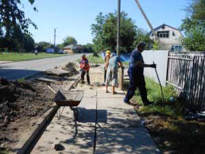 Монтаж тротуарних плит – (вул. Полтавська)