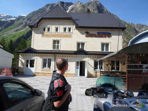 Мотоклуб LINCOLN MC POLTAVA встановив свій прапор на Ельбрусі