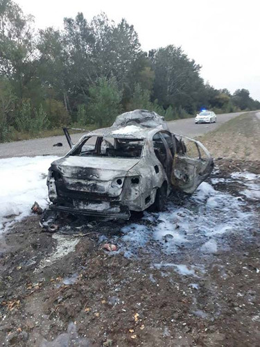 Під Лубнами в результаті ДТП згорів автомобіль