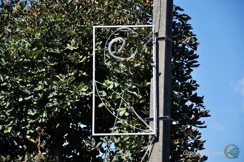 У Гребінці вуличну міську ілюмінацію крадуть вандали