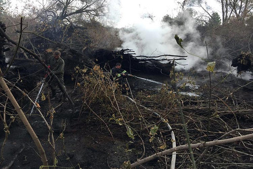 На Полтавщині триває гасіння пожежі поверхневих покладів торфу