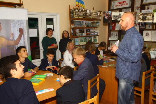 В Гадячі використовують ігрові техніки для роботи з підлітками