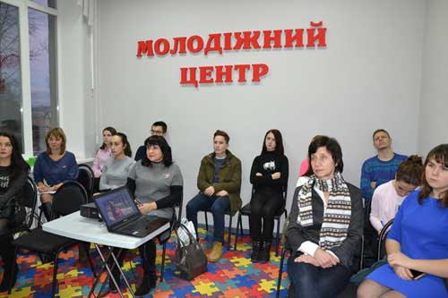 Громадські активісти у Лубнах розповідають про можливості для молоді