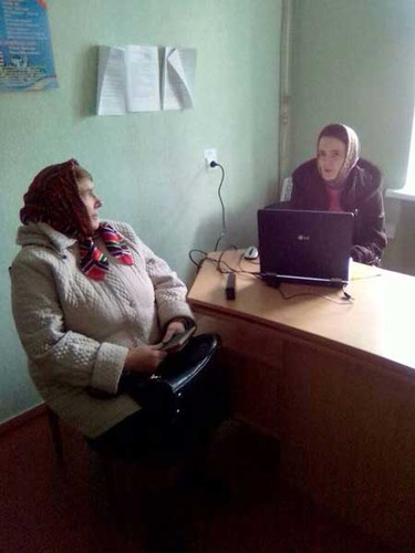 Виїзд «Мобільного соціального офісу» в с. Мар’янівка Гребінківського р Виїзд «Мобільного соціального офісу» в с. Мар’янівка Гребінківського р