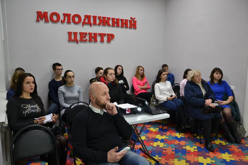 Громадські активісти у Лубнах розповідають про можливості для молоді