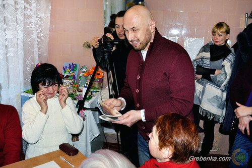 В Гребінці відкрили куточок освітніх ігор для літніх людей