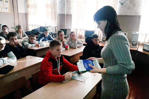 Фахівці Гребінківського БПД проводять правоосвітню роботу серед молоді
