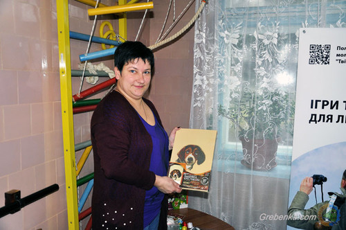 В Гребінці відкрили куточок освітніх ігор для літніх людей