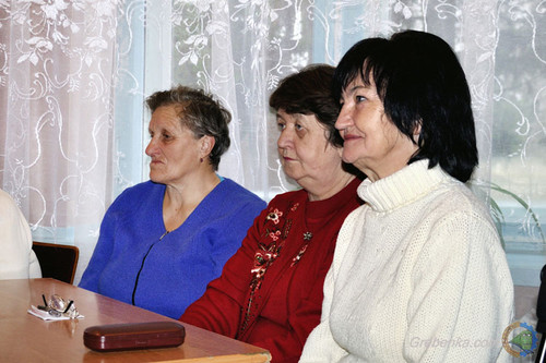 В Гребінці відкрили куточок освітніх ігор для літніх людей