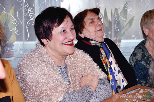 В Гребінці відкрили куточок освітніх ігор для літніх людей