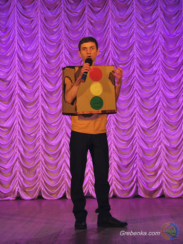 Виставу про правила дорожнього руху показали в Гребінці