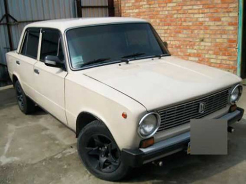 На Гребінківщині 19-річний хлопець викрав автомобіль