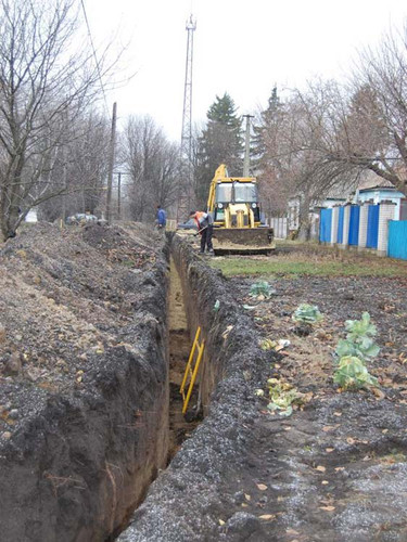У Гребінці будують водогін