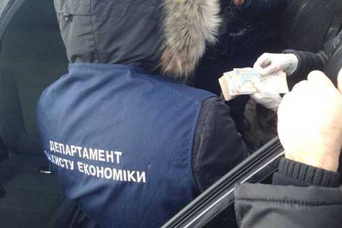На Полтавщині на хабарі в 700 тисяч гривень погорів посадовець