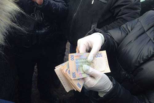 На Полтавщині на хабарі в 700 тисяч гривень погорів посадовець