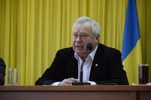 У Полтавській ОДА обговорили подальший розвиток футболу в області