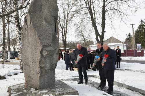 У Гребінці відбулися урочистості з нагоди Дня Соборності України У Гребінці відбулися урочистості з нагоди Дня Соборності України