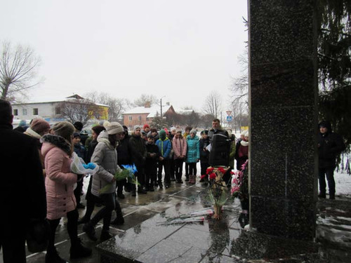 Покладання квітів до пам’ятника Г.С.Кагамлику
