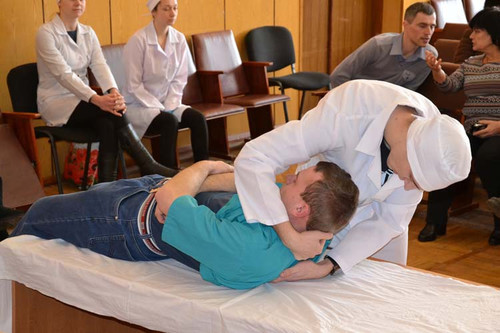 У Лубнах навчали соціальних робітників доглядати за важкохворими