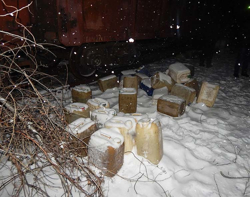 крадіжку палива із залізничних вагонів