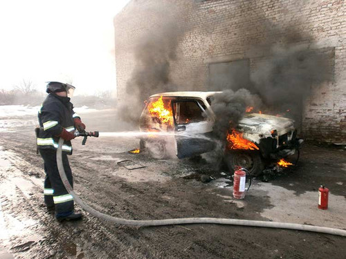 На Гребінківщині пожежа понищила ВАЗ-21214