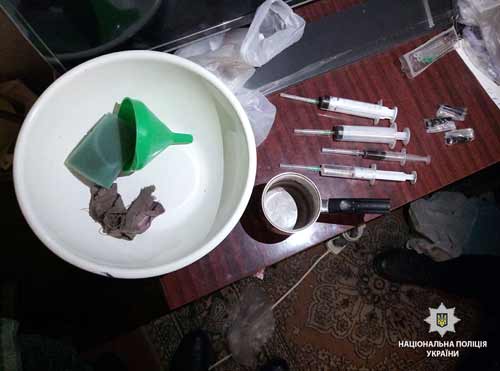 Наркозлочин